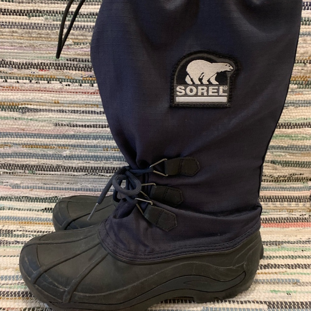 Selling these SOREL boots used for winter and need them out of my closet